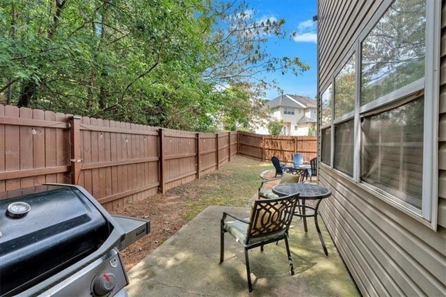 Building Photo - 1543 Springleaf Cove SE