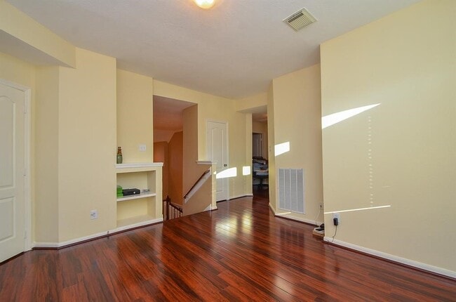 Building Photo - 6314 Columbia Falls Ln