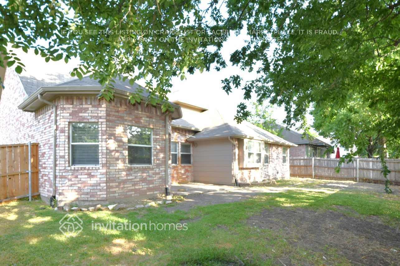 Building Photo - 132 Overbrook Dr