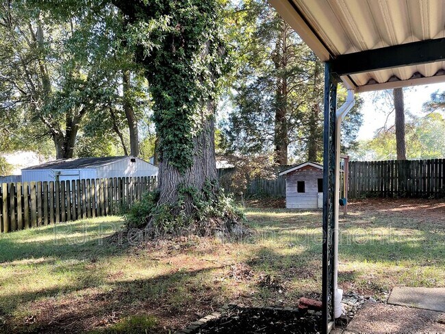 Building Photo - 2844 Marbry Dr