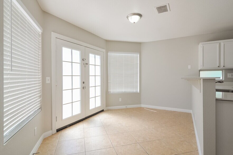 Building Photo - 5571 Slice Dr