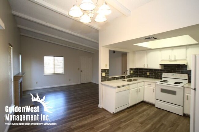Building Photo - 4752 O'Bannon Dr