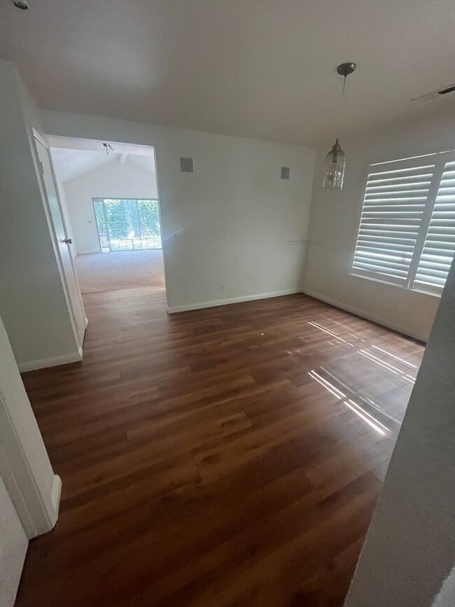 Building Photo - 1636 Brentwood Ln
