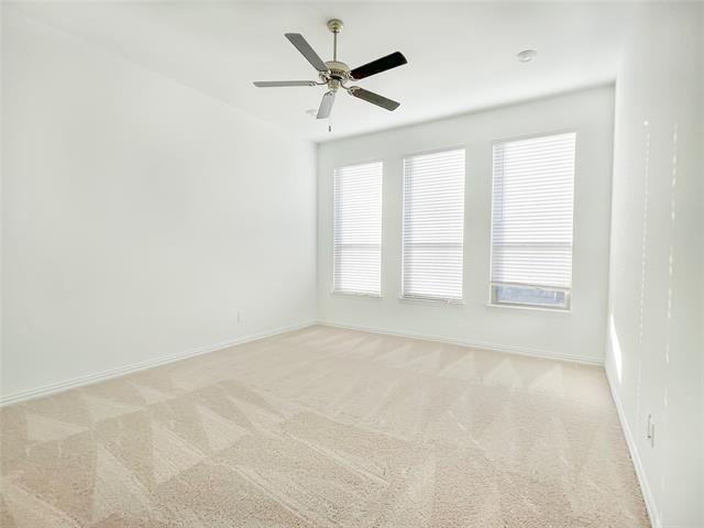 Building Photo - 14625 Little Water Dr