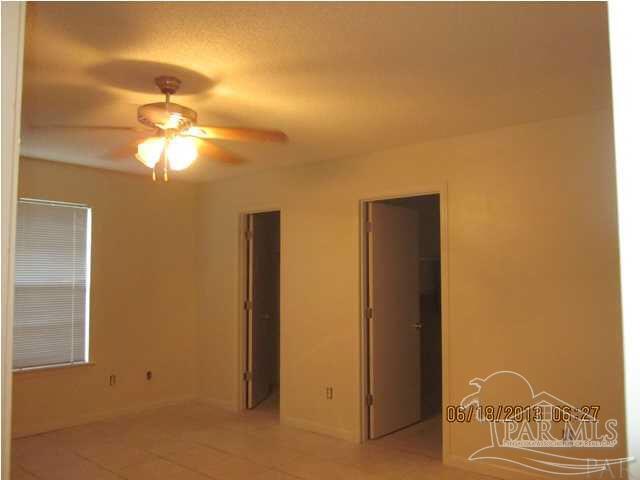 Building Photo - 3428 Riverside Dr