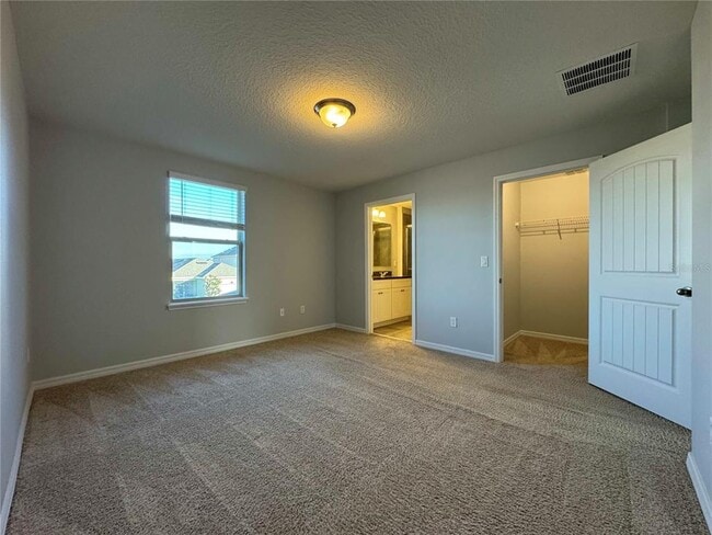 Building Photo - 10070 Tawny Mdw Aly