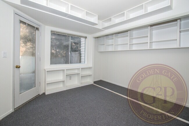 Building Photo - Corona Heights - 3 BR, 2.5 BA Condo 1,586 Sq. Ft. - 3D Virtual Tour, Parking, Patio