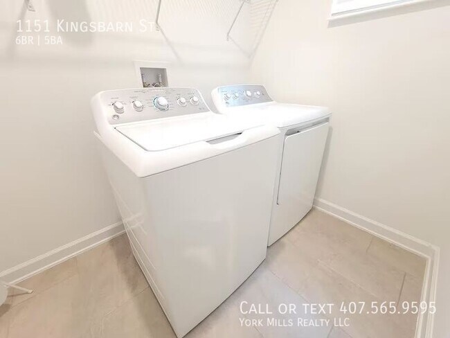 Building Photo - 1151 Kingsbarn St