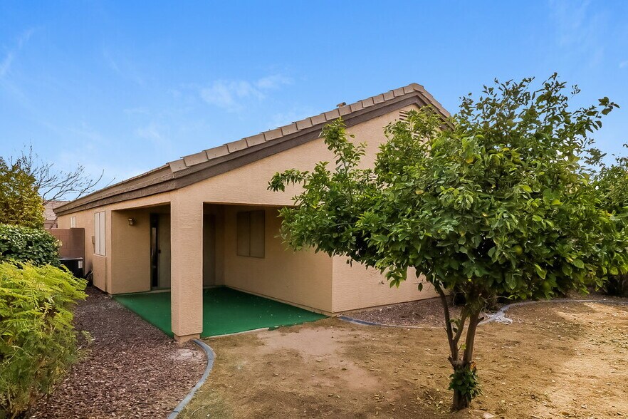 Building Photo - 3172 S 162nd Ln