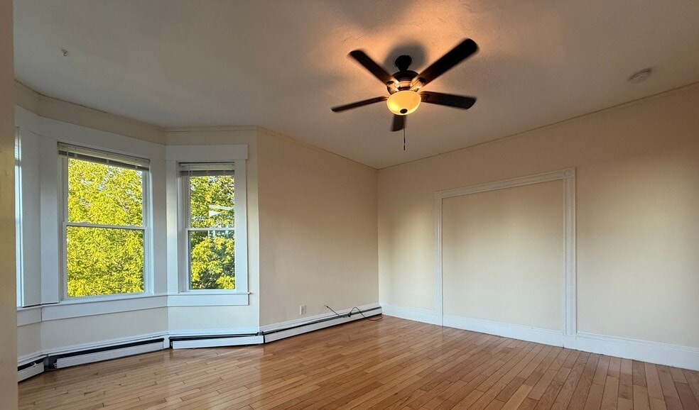 Building Photo - 34 Calumet St