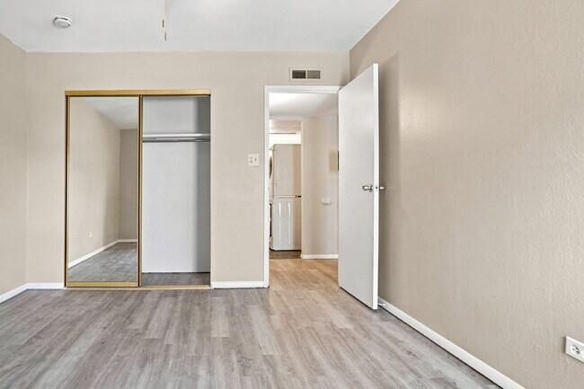 Building Photo - $1,645.95 with Half Off The First Month's Rent, 2 Beds - 1 Bath, Condo in Denver with Central A/C!