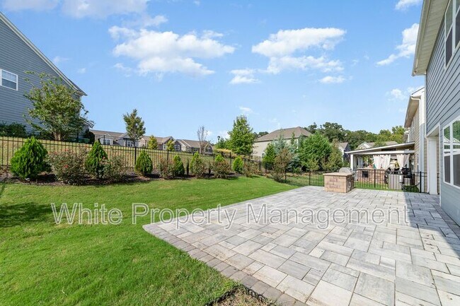Building Photo - 757 Garrett Green Way