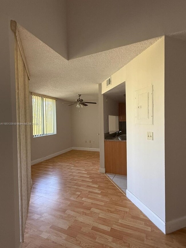 Building Photo - 8335 SW 152nd Ave