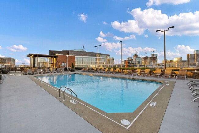 Building Photo - Move-In Ready ICON Condo in The Gulch, Designer Furnished Option, Rare Same-Floor Parking, 2BR wi...