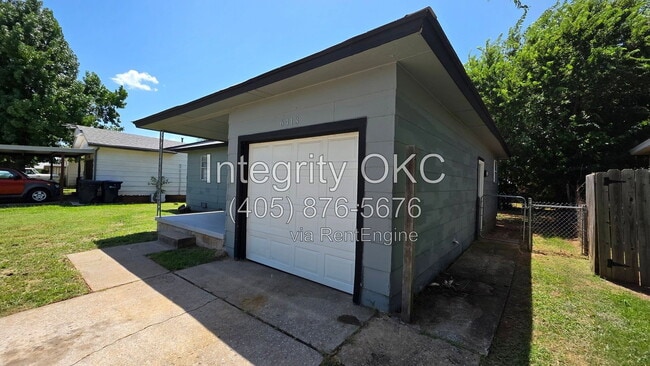 Building Photo - 6413 S Kelley Ave