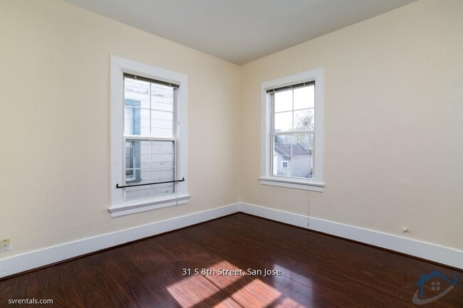 Building Photo - 31 S 8th St