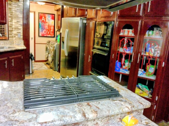 Building Photo - 73094 Palm Greens Pkwy