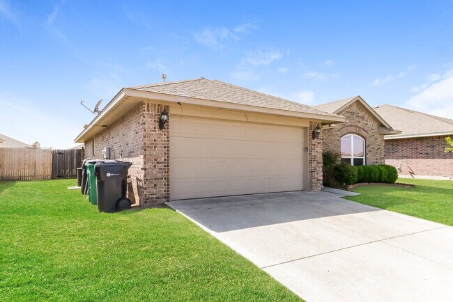 Building Photo - 7913 Eagle Cir