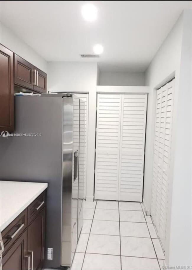 Building Photo - 3040 SW 77th Ct