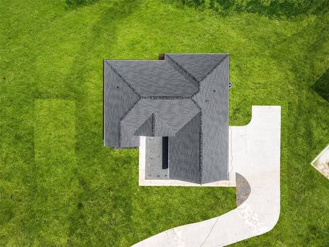 Building Photo - 2318 Progress Dr