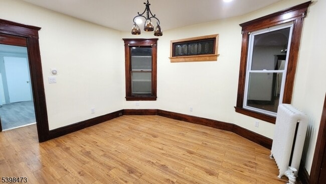 Building Photo - 37 Park Ave