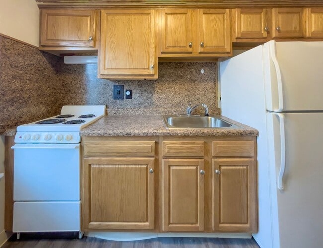 Primary Photo - Preleasing for August 2026! 1 Bedroom, 1 B...