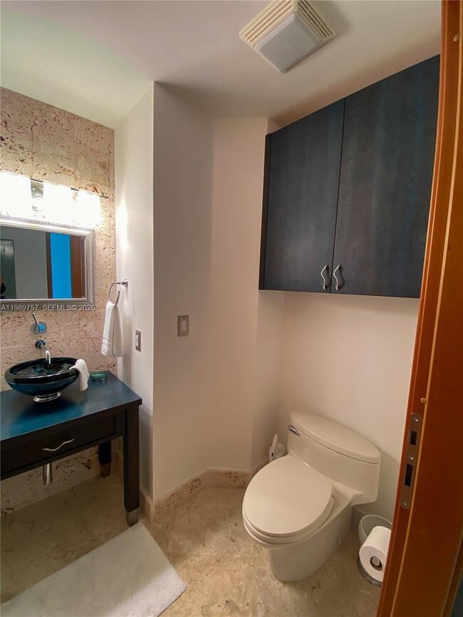 Building Photo - 6301 Collins Ave