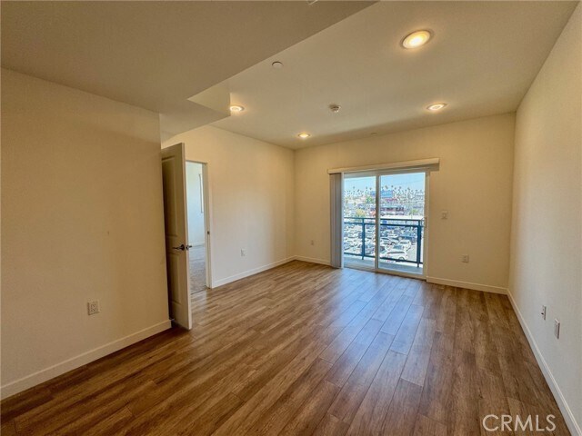 Building Photo - 1025 S Berendo St