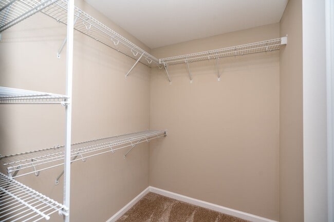 Building Photo - 1325 Shockey Dr
