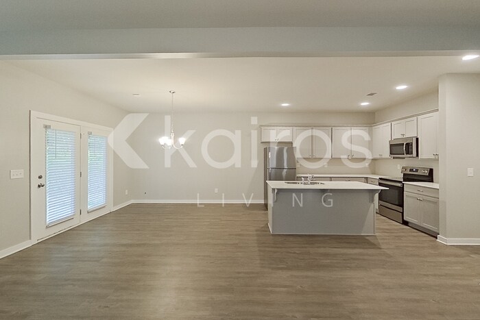 Building Photo - 11658 Woodland Lake Rd