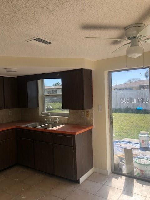 Building Photo - 7804 Blackstone Dr