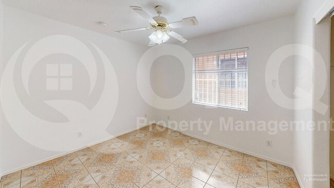 Building Photo - 2152 W Burlwood Way