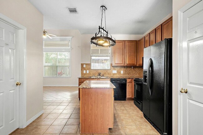 Building Photo - 816 Sterling Creek Cir