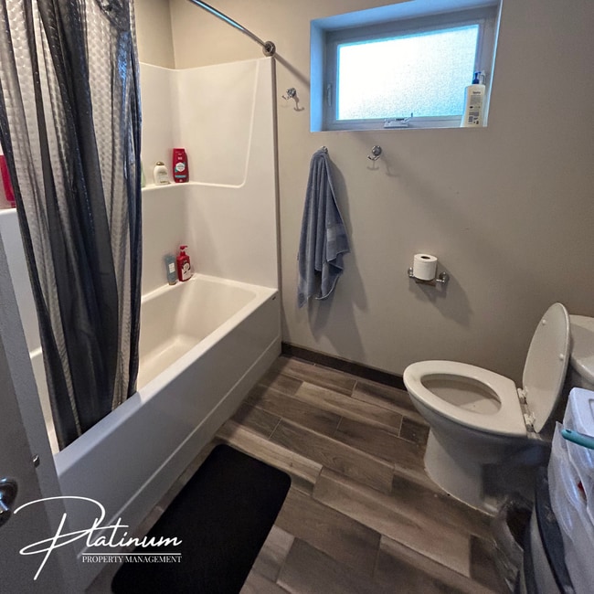 Building Photo - 642 W Granite St