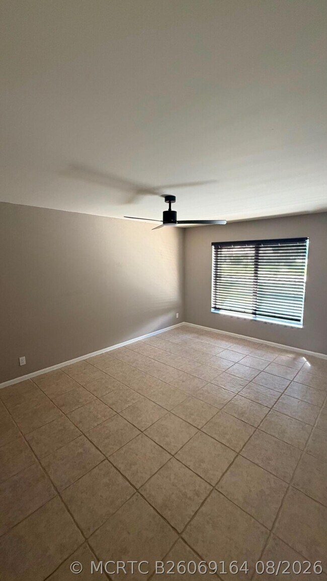 Building Photo - 1540 Chapparel Way