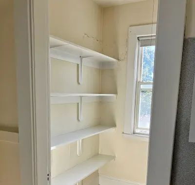 Building Photo - Good credit & Solid income a must!