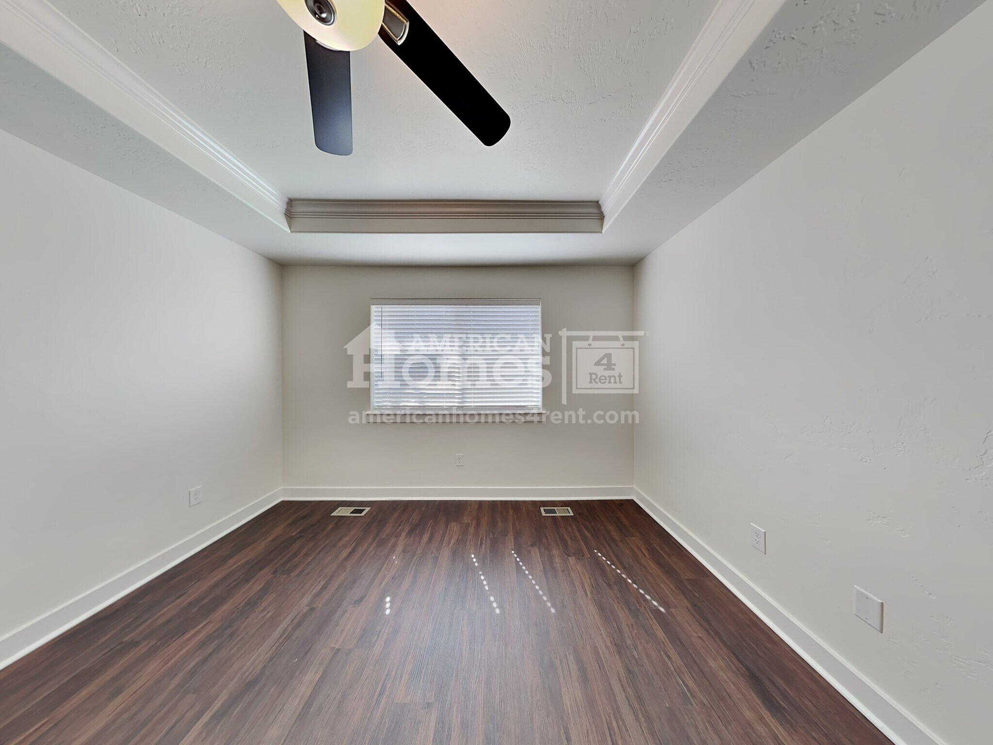 Building Photo - 891 S Threave Ave