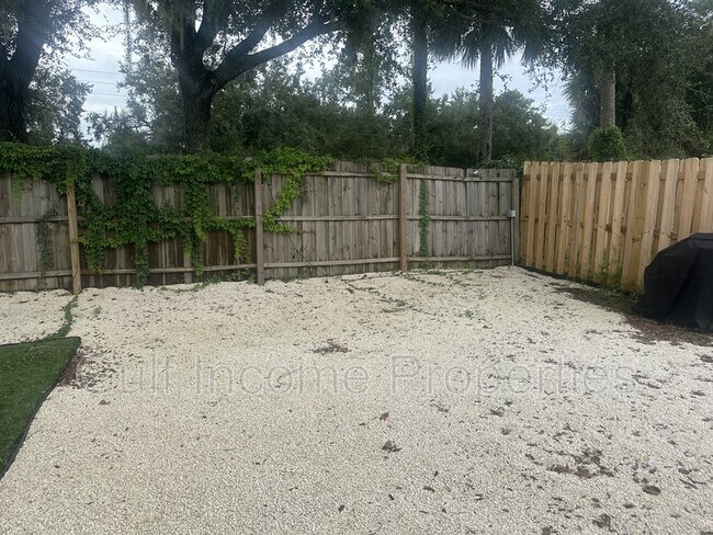 Building Photo - 4026 Banbury Cir