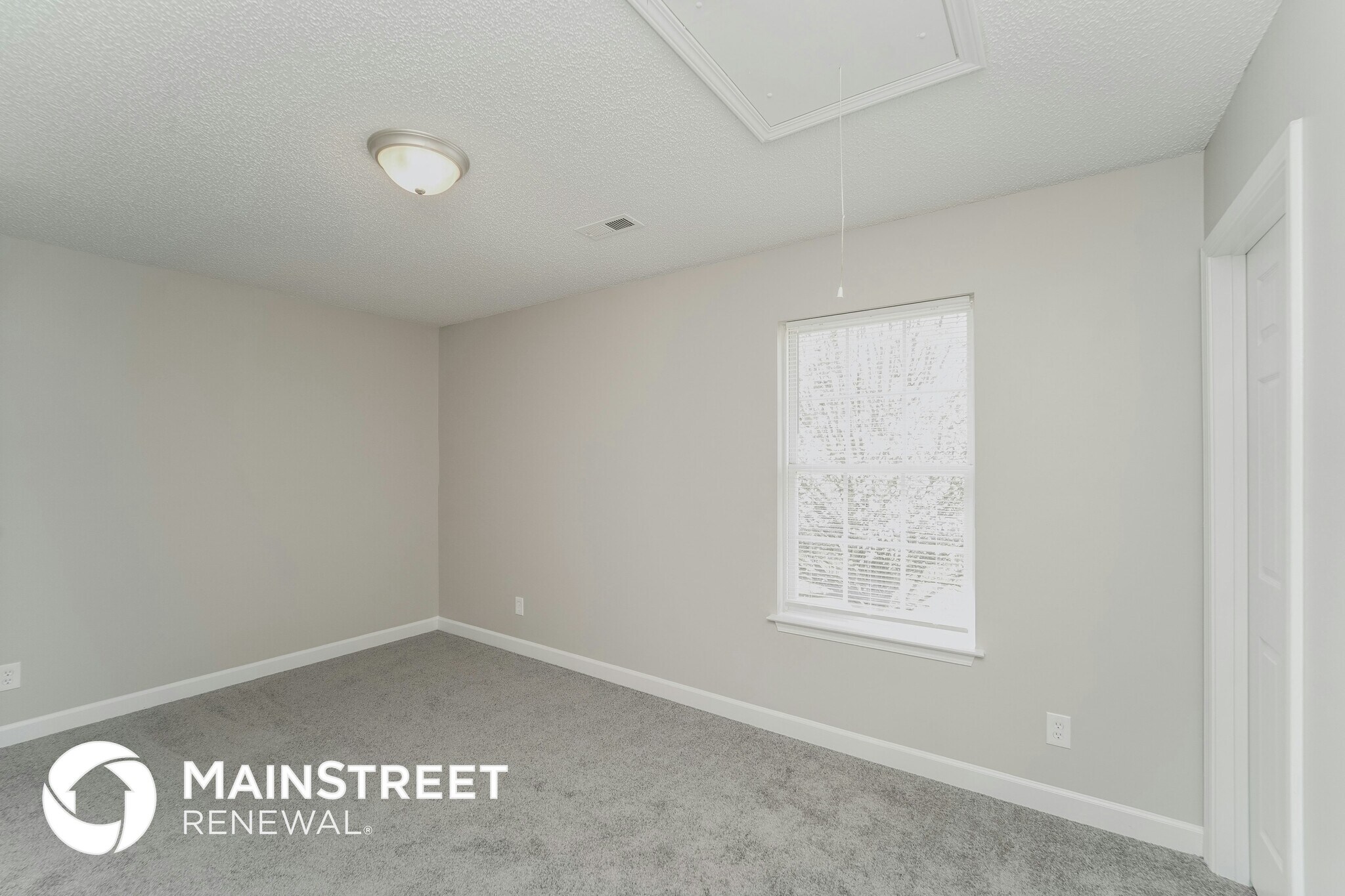 Building Photo - 524 Lightspun Ln