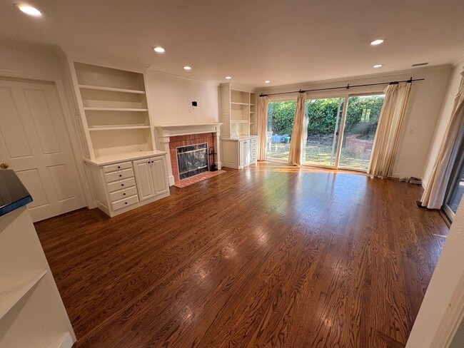 Building Photo - 1251 Bellair Way