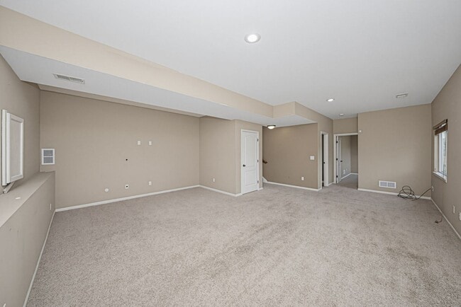 Building Photo - 2608 Brooke Bend