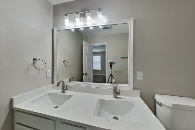 Building Photo - 20610 Emerald Spruce Ct