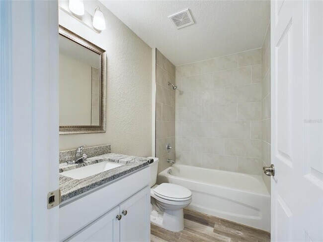 Building Photo - 13215 SW 77th Ave