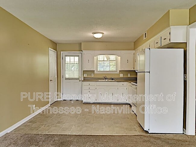 Building Photo - 4212 B Sweden Dr