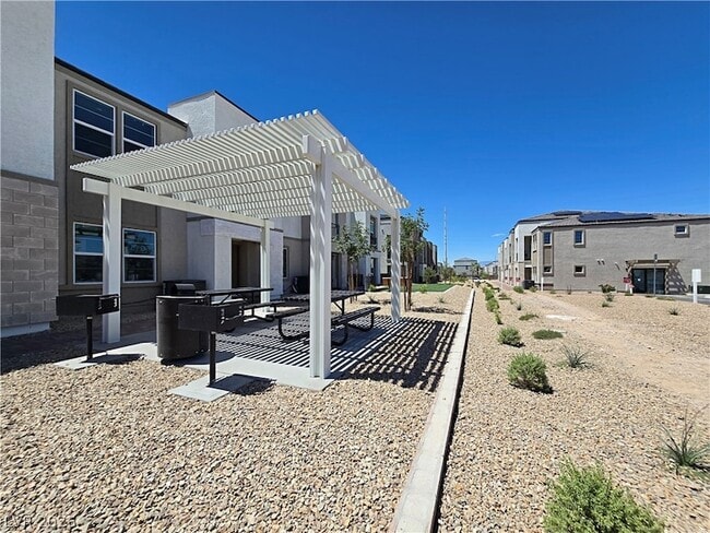 Building Photo - 5740 CRENELLATED St