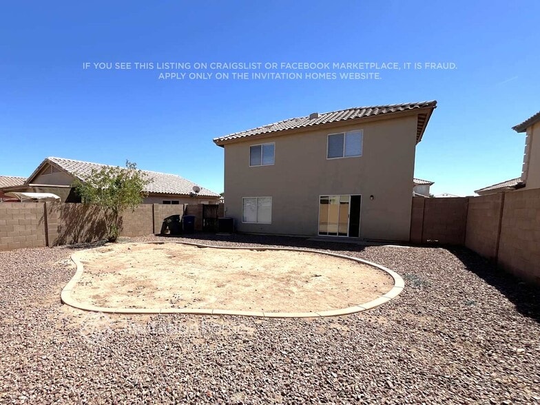 Building Photo - 12112 W Dahlia Dr