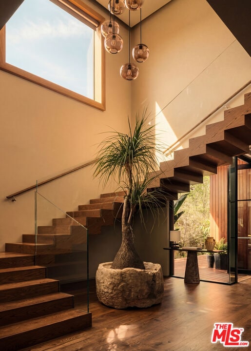 Building Photo - 530 N La Jolla Ave