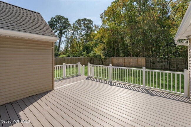 Building Photo - 501 Azalea Dr