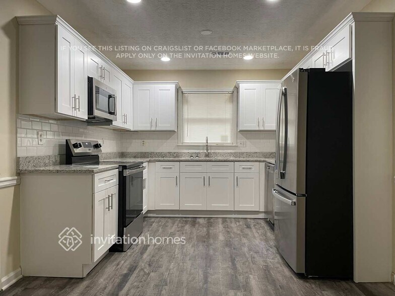 Building Photo - 4793 Cedar Lake Dr SE