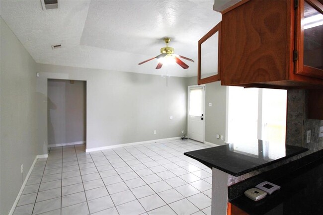 Building Photo - 3330 Dragonwick Dr